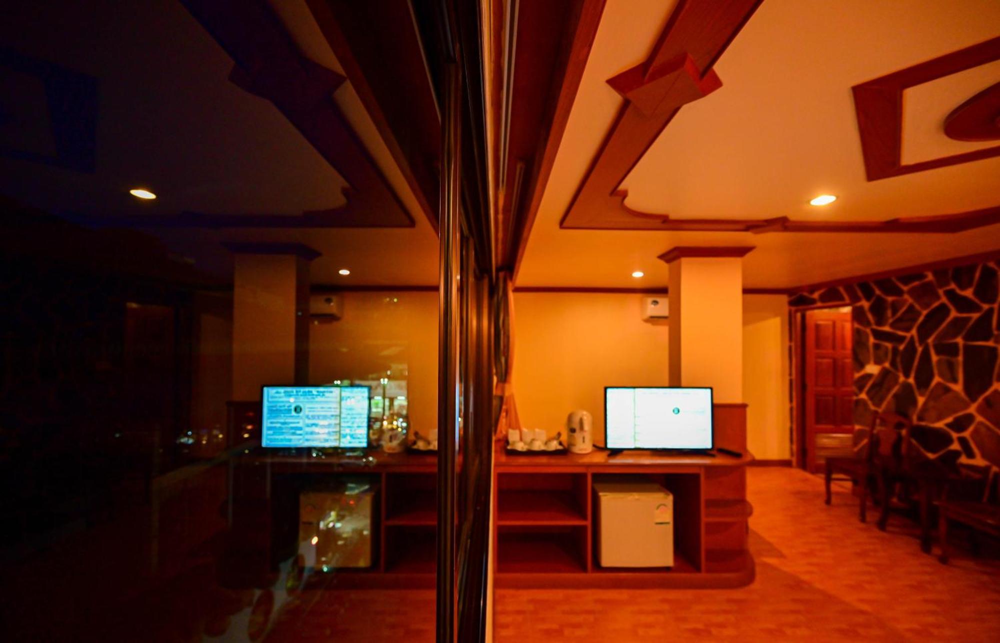 Tiger Complex Hotel Patong Ngoại thất bức ảnh