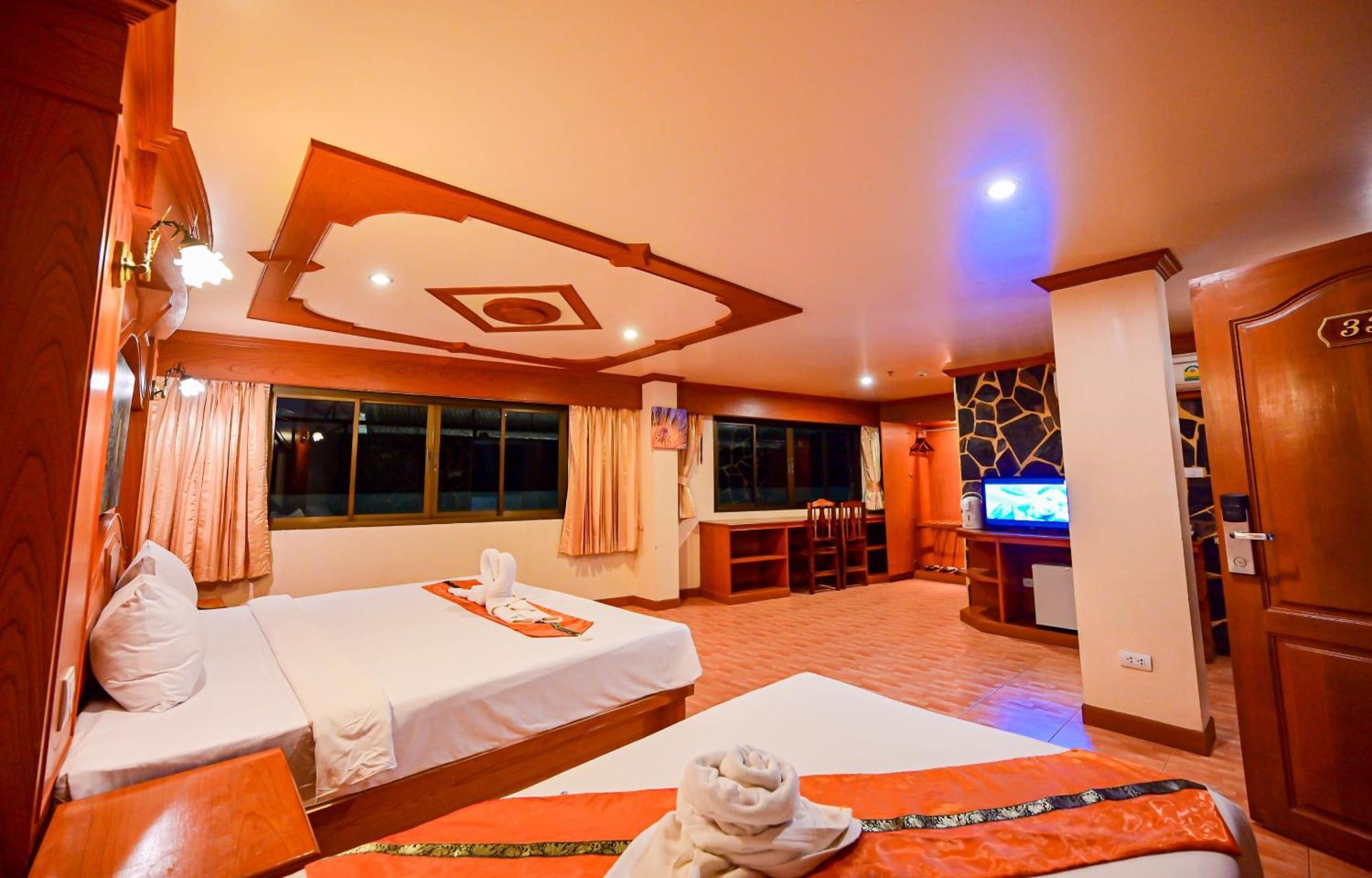 Tiger Complex Hotel Patong Ngoại thất bức ảnh