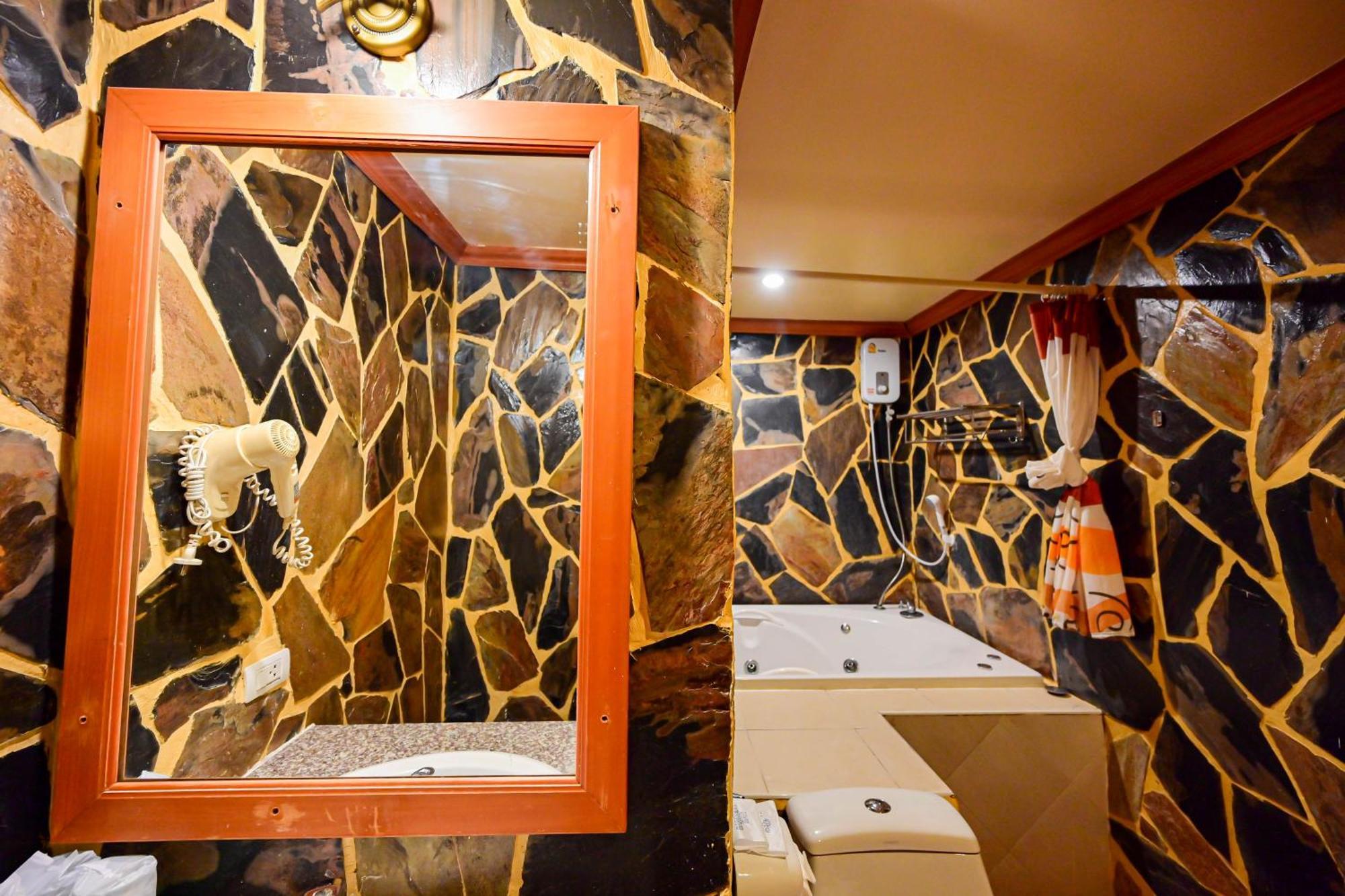 Tiger Complex Hotel Patong Ngoại thất bức ảnh