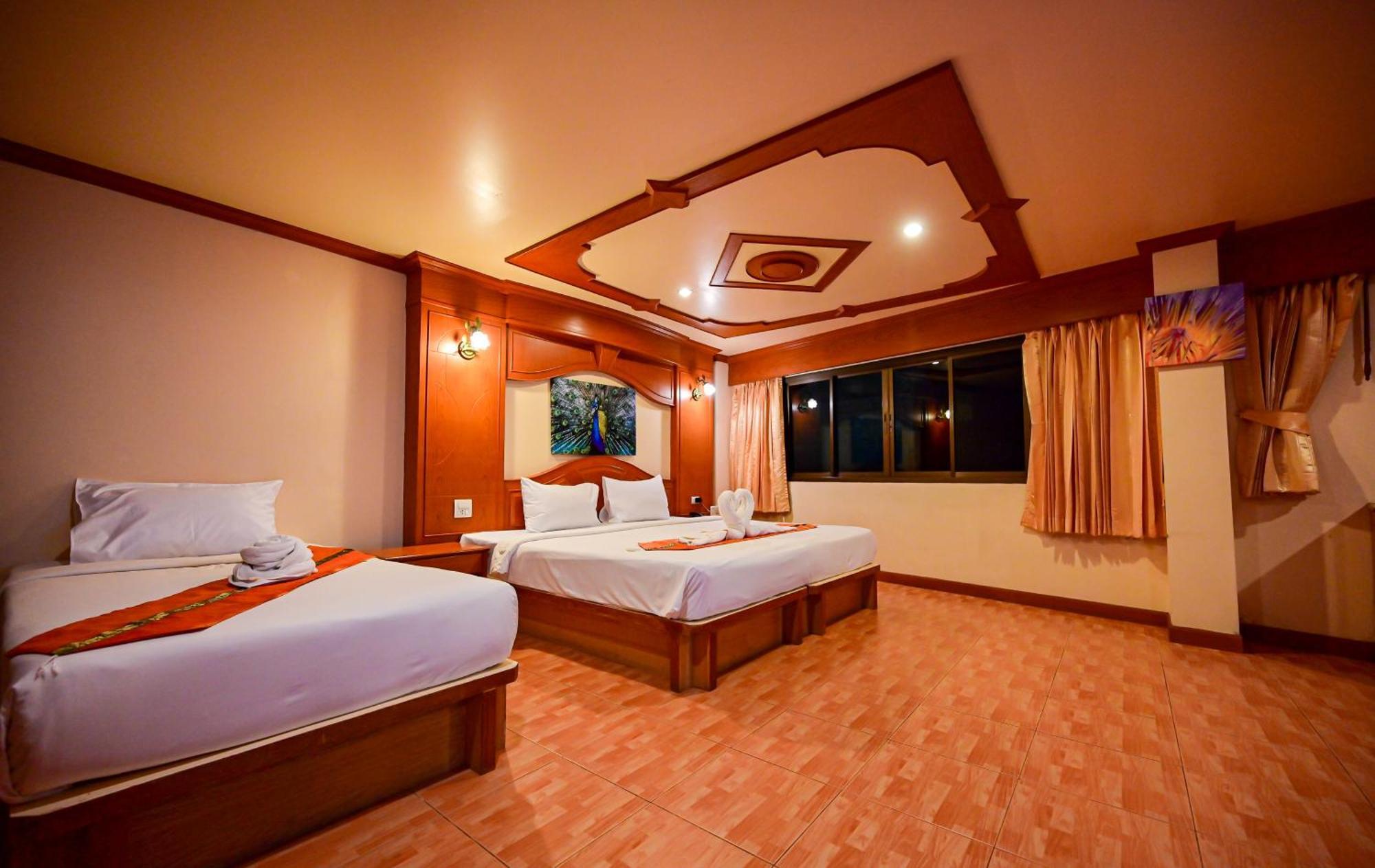 Tiger Complex Hotel Patong Ngoại thất bức ảnh